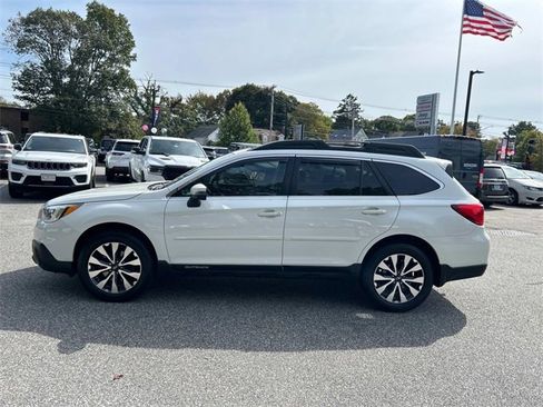 Used 2016 Subaru Outback 3.6R Limited image 6