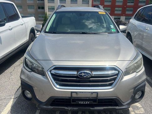 Used 2019 Subaru Outback 2.5i Limited AWD/4WD image 6