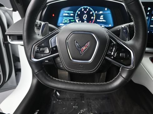 Used 2025 Chevrolet Corvette Stingray Preferred Conv w/ Z51 Performance Package RWD image 14