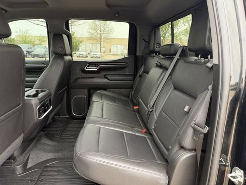 Used 2022 GMC Sierra 1500 SLT AWD/4WD image 27