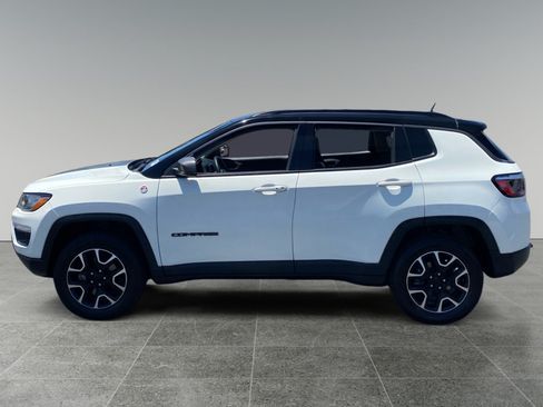 Used 2021 Jeep Compass Trailhawk AWD/4WD image 2