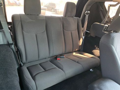 Used 2015 Jeep Wrangler Sport image 10