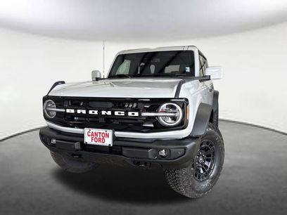 New 2026 Ford Bronco Outer Banks w/ Sasquatch Package