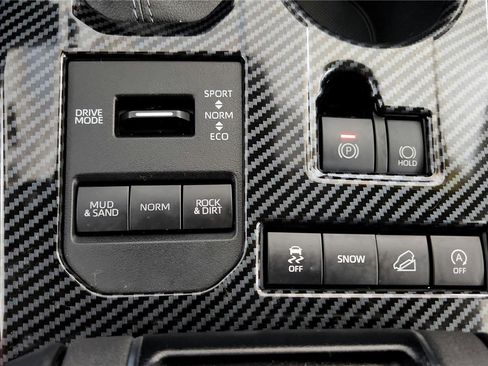 Certified 2022 Toyota Highlander XLE image 48