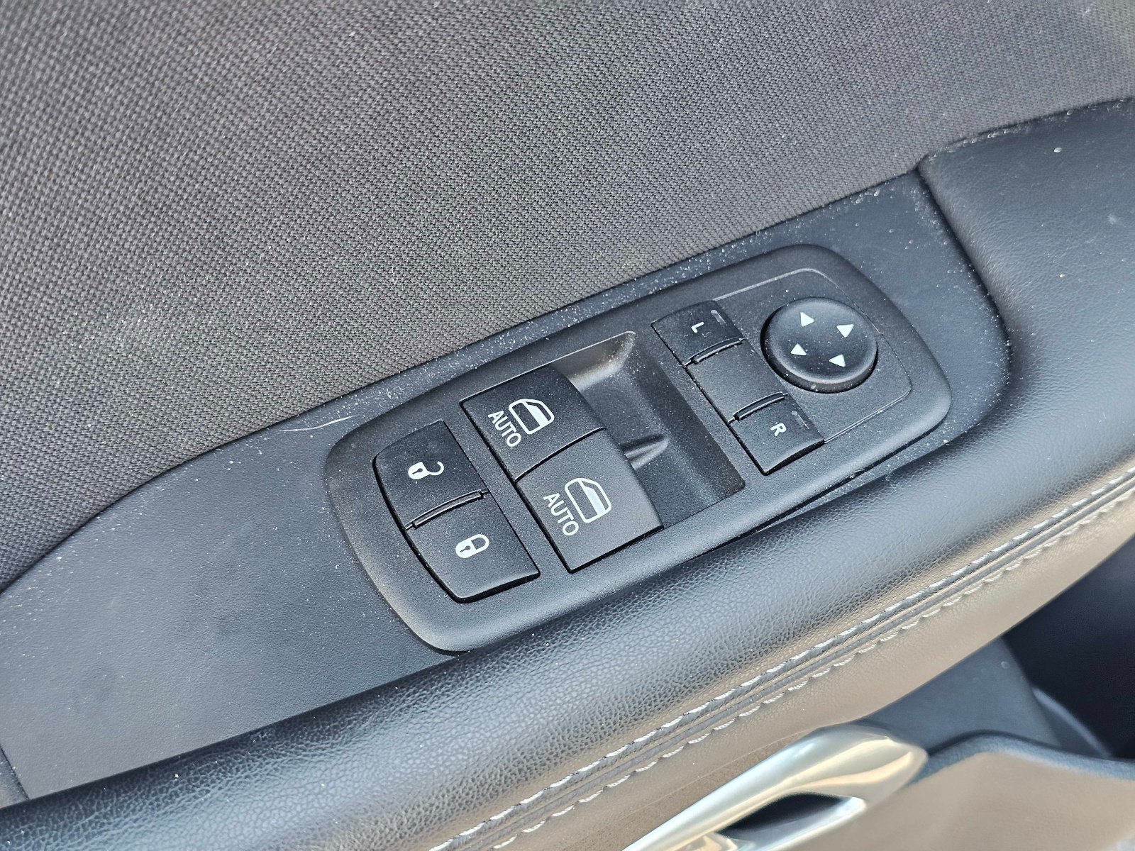 Used 2022 Dodge Challenger R/T Scat Pack RWD image 15