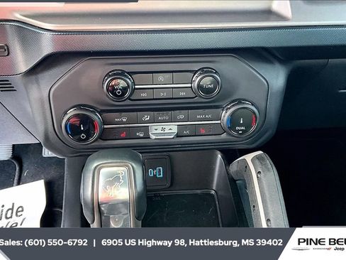 Used 2022 Ford Bronco Outer Banks image 22