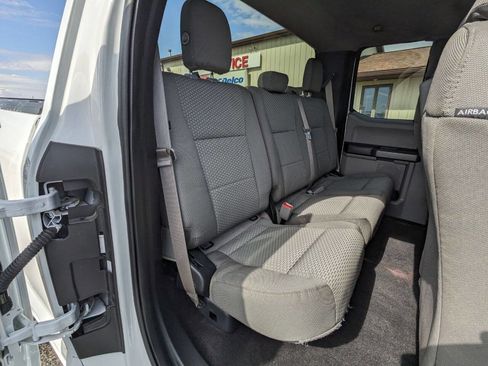 Used 2016 Ford F150 XLT w/ Trailer Tow Package image 12