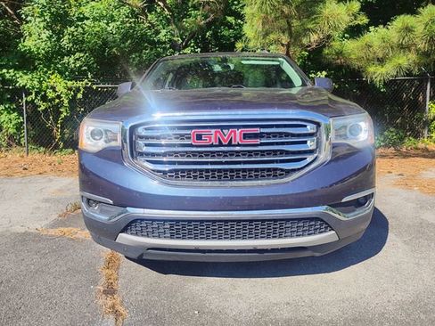 Used 2019 GMC Acadia SLT FWD image 2