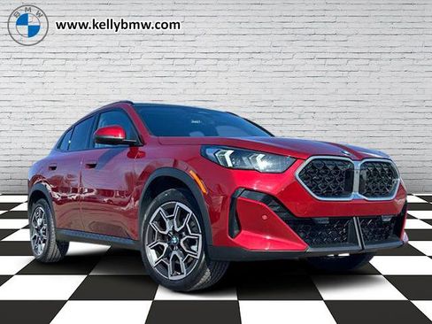 Certified 2025 BMW X2 xDrive28i w/ Premium Package image 1