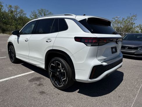 New 2026 Volkswagen Tiguan SEL R-Line AWD/4WD image 4