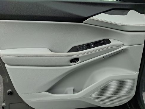 New 2026 Jeep Cherokee Limited image 8