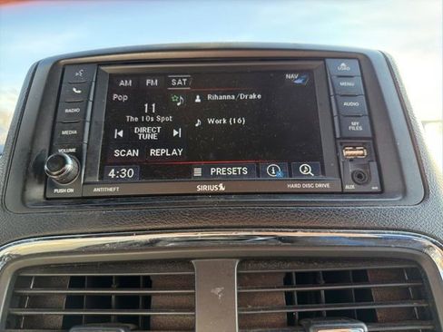 Used 2017 Dodge Grand Caravan GT image 23