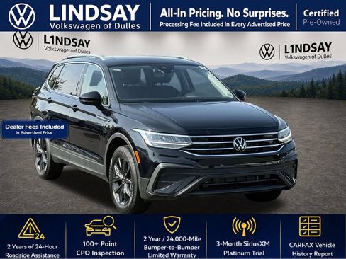 Certified 2024 Volkswagen Tiguan SE w/ Panoramic Sunroof Package AWD/4WD image 1
