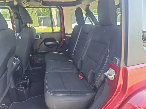 Used 2021 Jeep Wrangler Unlimited Sport AWD/4WD image 27