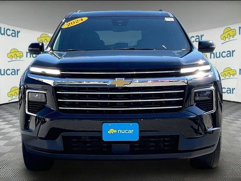 Used 2024 Chevrolet Traverse LT AWD/4WD image 2