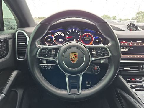 Used 2022 Porsche Cayenne S AWD/4WD image 22