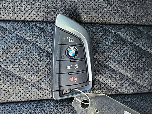 Used 2023 BMW 530i w/ Premium Package image 37