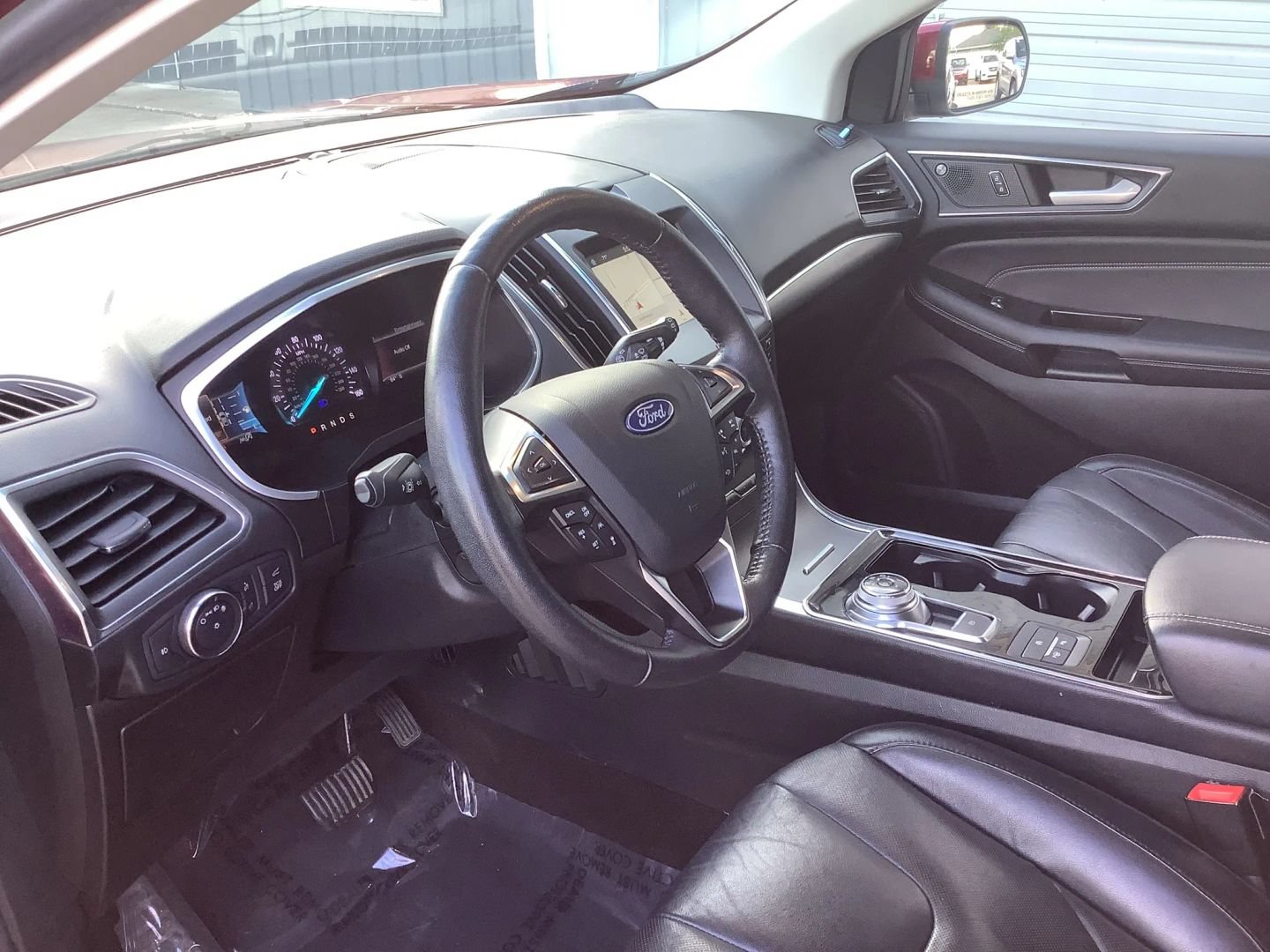 Used 2019 Ford Edge Titanium w/ Equipment Group 301A AWD/4WD image 24