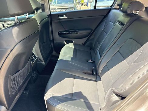 Used 2019 Kia Sportage EX w/ Option Group 040 AWD/4WD image 13