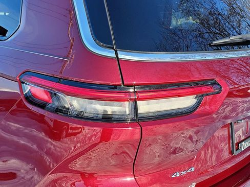 Used 2023 Jeep Grand Cherokee L Limited image 34