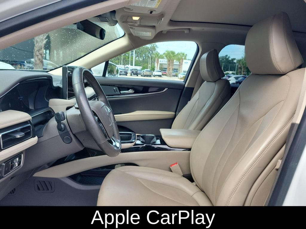 Used 2023 Lincoln Nautilus Reserve FWD image 2