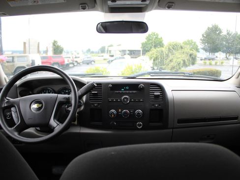 Used 2011 Chevrolet Silverado 3500 W/T w/ Snow Plow Prep Package AWD/4WD image 37