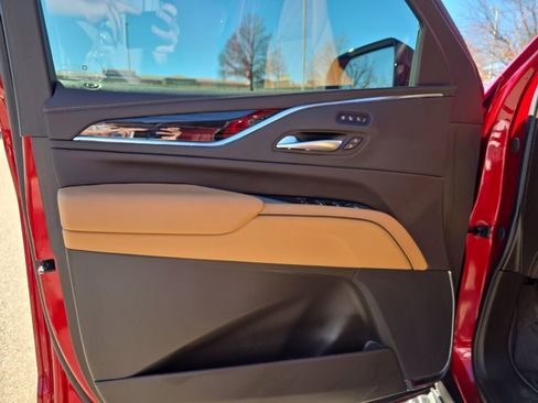 Used 2024 Cadillac Escalade Sport w/ LPO, ONYX Package image 10