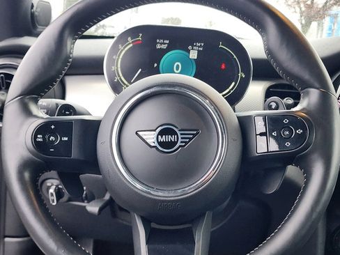 Used 2022 MINI Cooper S w/ Premium Package image 16