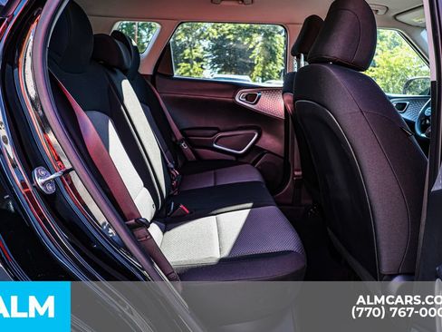 Used 2025 Kia Soul LX w/ LX Technology Package FWD image 22