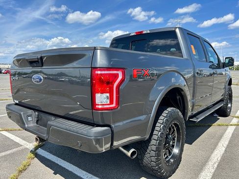 Used 2017 Ford F150 XLT w/ Equipment Group 302A Luxury AWD/4WD image 4