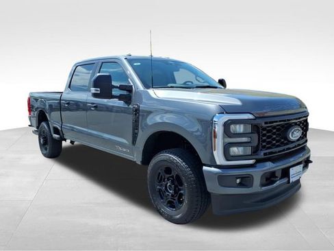 New 2026 Ford F250 XL w/ STX Appearance Package AWD/4WD image 14
