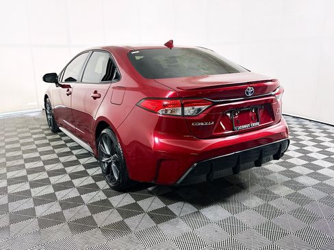 Used 2025 Toyota Corolla SE FWD image 5