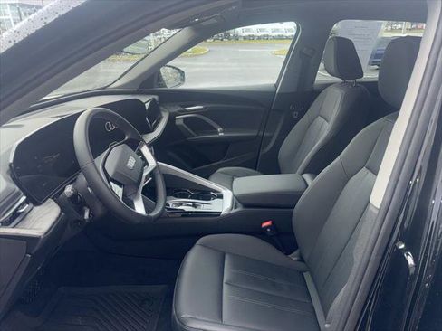 Certified 2025 Audi Q5 Premium w/ Convenience Package AWD/4WD image 17