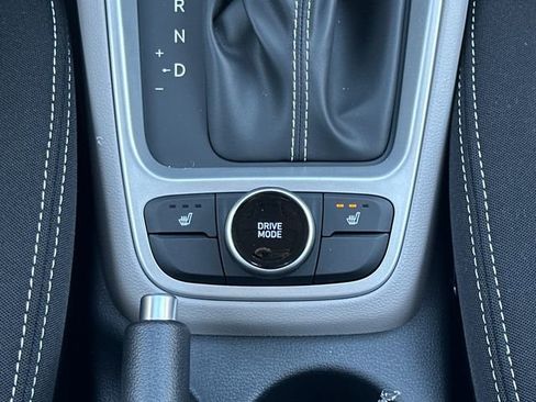 New 2026 Hyundai Venue SEL FWD image 25