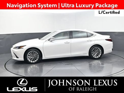 Certified 2022 Lexus ES 300h Ultra Luxury w/ Accessory Package 2 FWD image 2