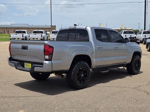 Used 2019 Toyota Tacoma SR w/ SR Convenience Package RWD image 5