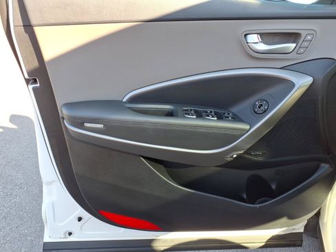 Used 2019 Hyundai Santa Fe XL FWD image 12