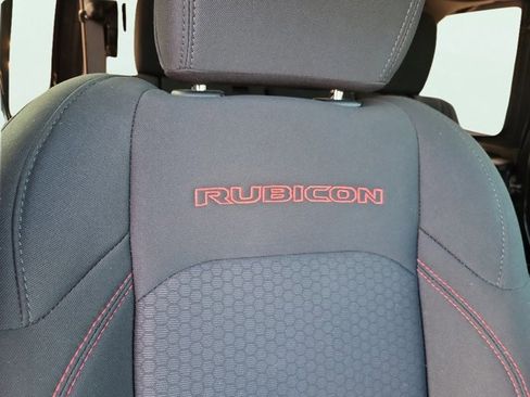 Certified 2020 Jeep Wrangler Unlimited Rubicon w/ Cold Weather Group image 21