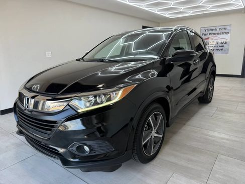 Used 2021 Honda HR-V EX image 3