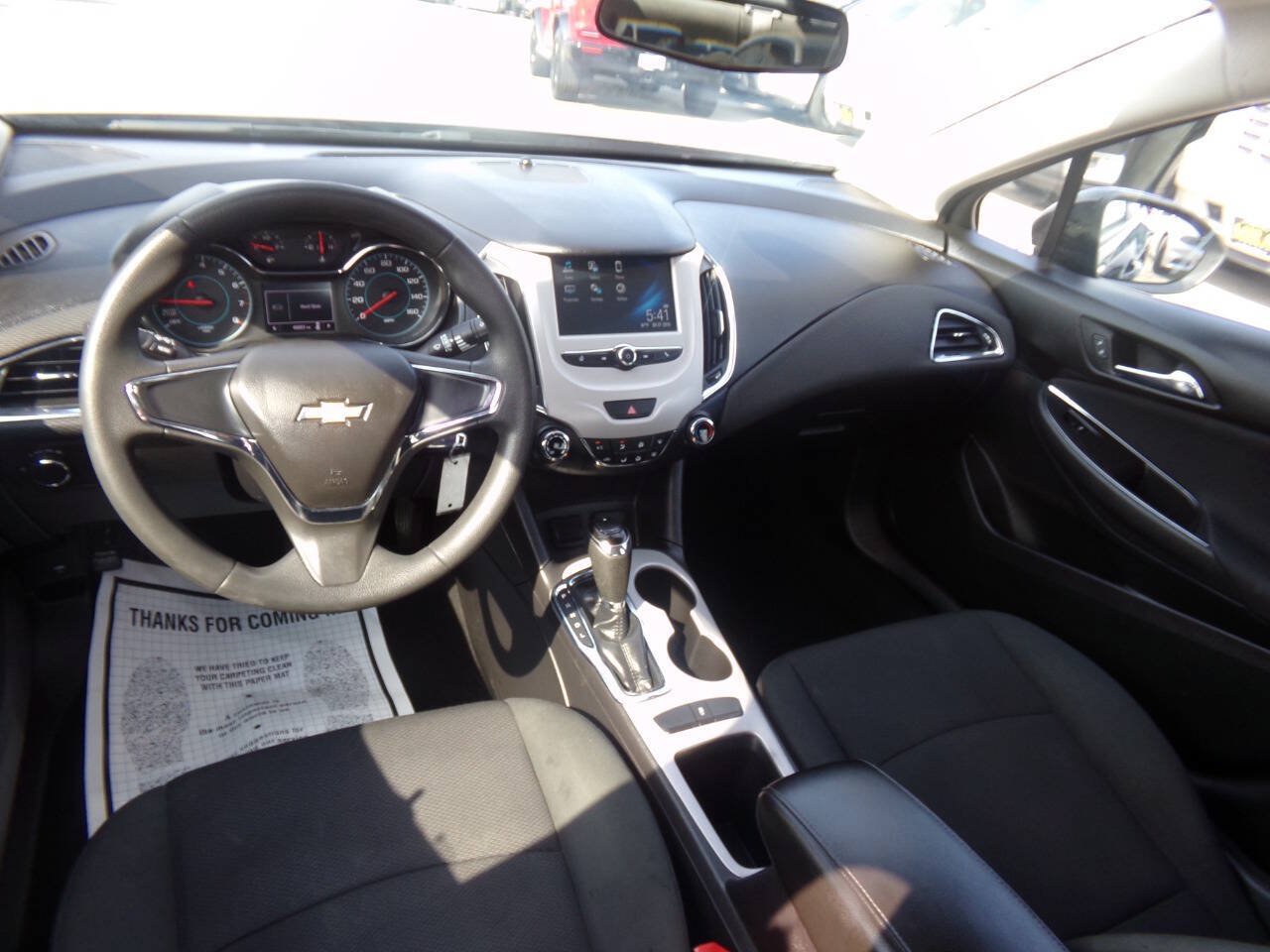 Used 2017 Chevrolet Cruze LS FWD image 16