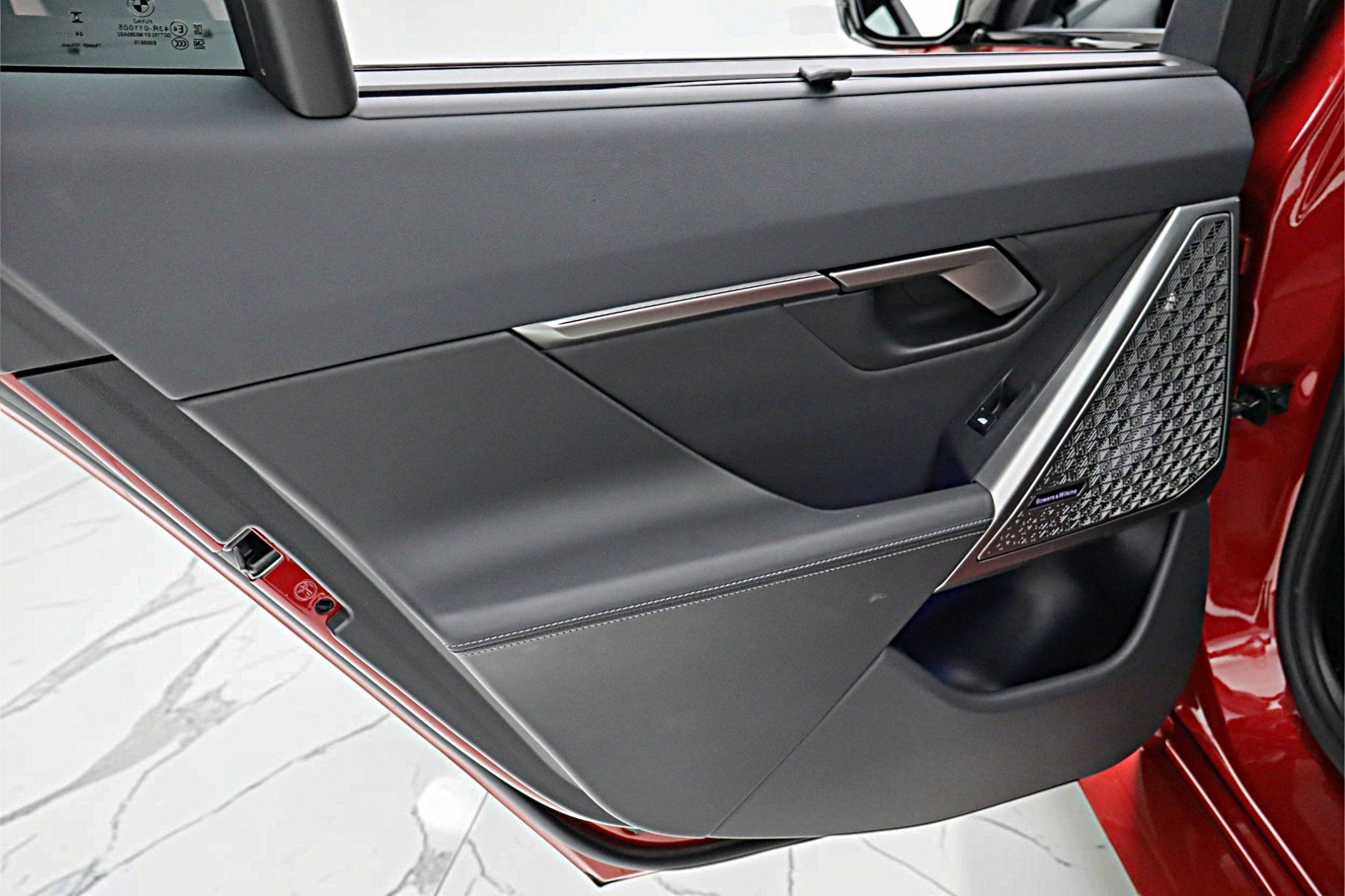 Used 2025 BMW M5 w/ Carbon Package AWD/4WD image 40