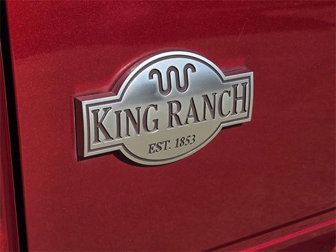 Used 2015 Ford F250 King Ranch w/ King Ranch w/Chrome Package image 7