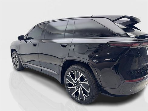 Used 2025 Jeep Wagoneer S Limited image 14