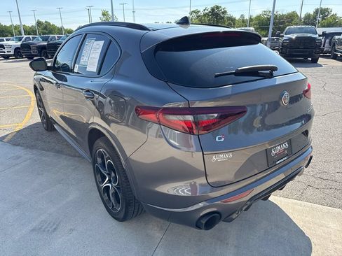Used 2022 Alfa Romeo Stelvio Veloce AWD/4WD image 7