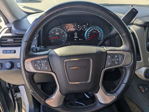 Used 2020 GMC Yukon XL Denali w/ Open Road Package image 15