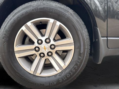Used 2015 Chevrolet Traverse LT image 29