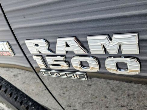 Used 2019 RAM 1500 Express AWD/4WD image 5