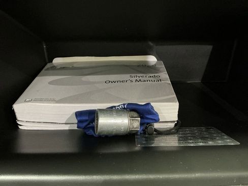 Used 2020 Chevrolet Silverado 3500 High Country image 30