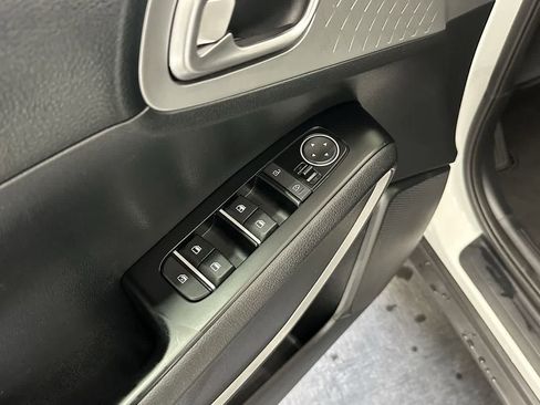 Used 2024 Kia Soul LX w/ Option Group 015 image 14