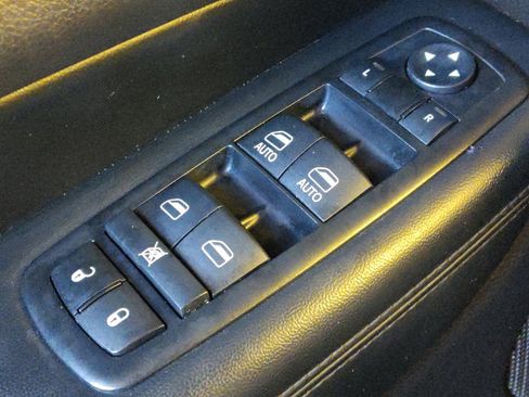 Used 2020 Jeep Grand Cherokee Altitude RWD image 27